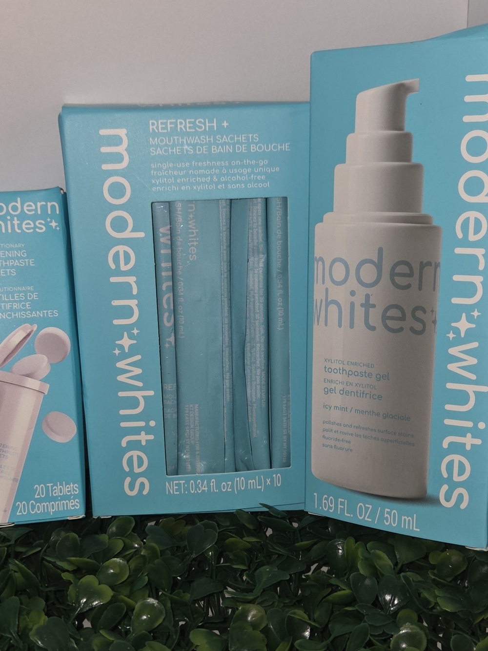 Modern Whities Refresh+ Icy Mint Mouthwash Sachets - Blue